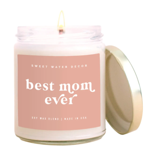 A keychain featuring a charming pink label with the words "best mom ever.